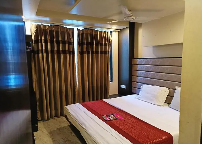 Hotel Gauranga Nearest New Delhi Railway Station