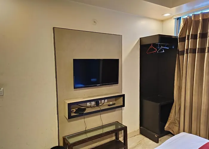 Hotel Gauranga Nearest New Delhi Railway Station