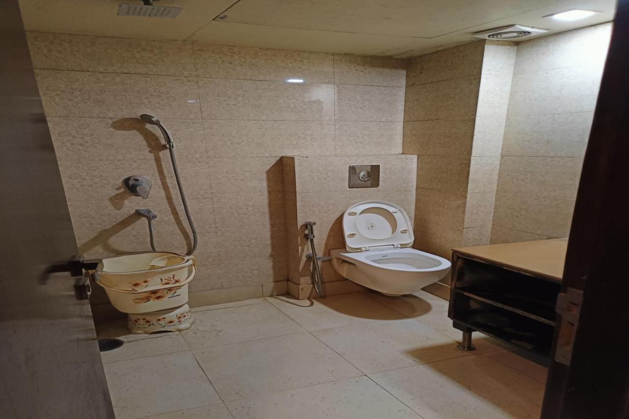 Apartment Gauranga Nearest Railway Station